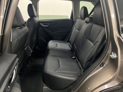 Used 2024 Subaru Forester Touring w/ POP Package 3 AWD/4WD image 28