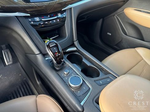 Used 2021 Cadillac XT6 Sport w/ Platinum Package image 18