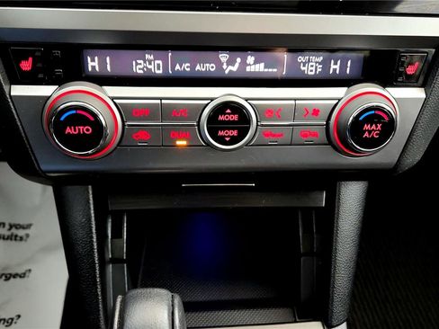 Used 2017 Subaru Outback 2.5i Premium image 32