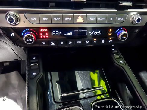 Used 2025 Kia Telluride EX w/ EX Captain's Chair Package AWD/4WD image 25
