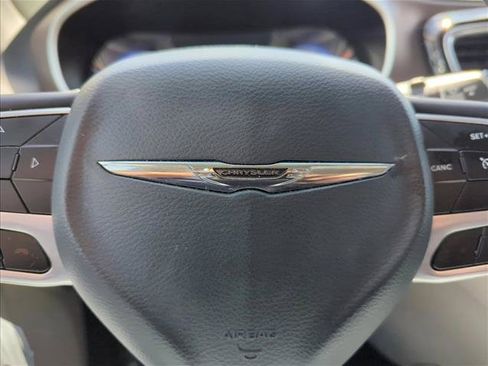 Used 2023 Chrysler Voyager LX FWD image 25