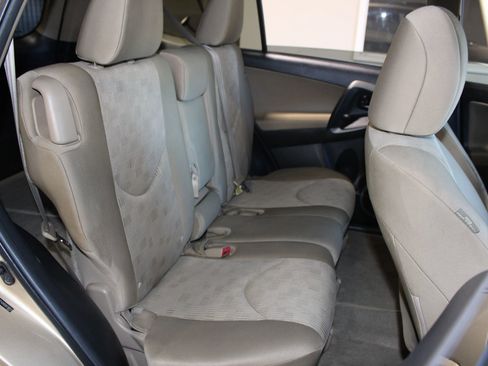 Used 2012 Toyota RAV4 FWD w/ Value Pkg image 21