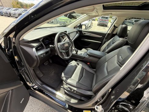 Used 2019 Cadillac XT5 Premium Luxury AWD/4WD image 10