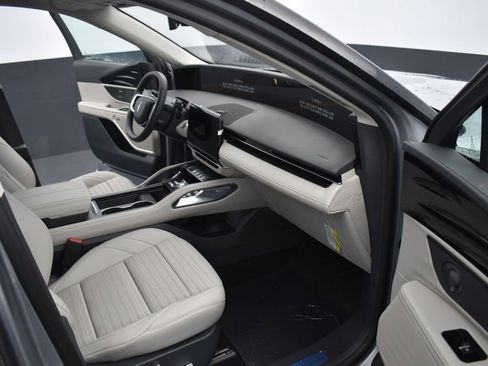 New 2026 Lincoln Nautilus Reserve w/ Jet Appearance Package AWD/4WD image 16