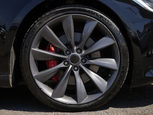 Used 2020 Tesla Model S Performance AWD/4WD image 12