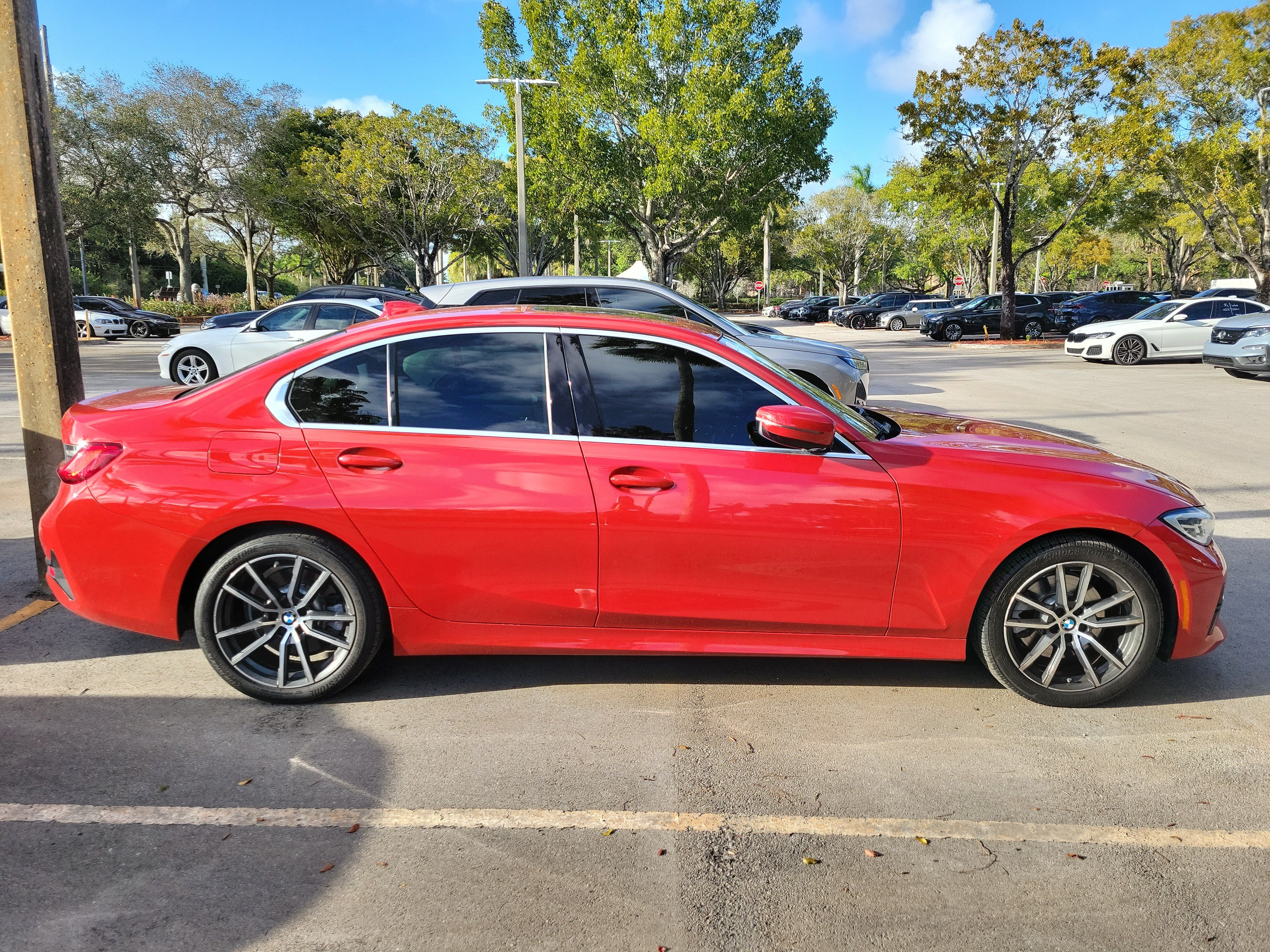 Used 2020 BMW 330i Sedan w/ Convenience Package RWD image 7