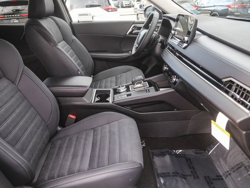 New 2026 Nissan Rogue SL AWD/4WD image 17
