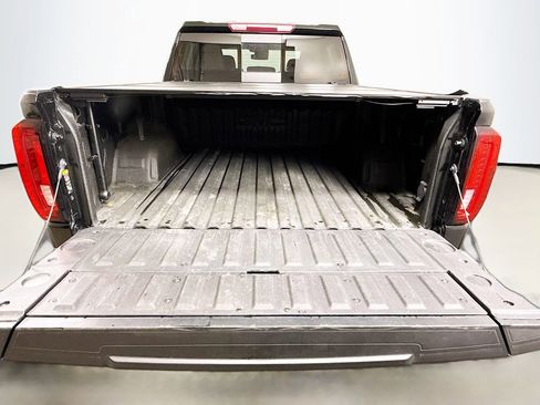Used 2022 GMC Sierra 1500 SLT w/ SLT Premium Plus Package image 27