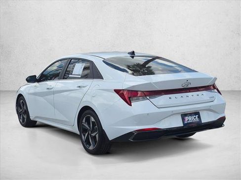 Used 2023 Hyundai Elantra Limited FWD image 7
