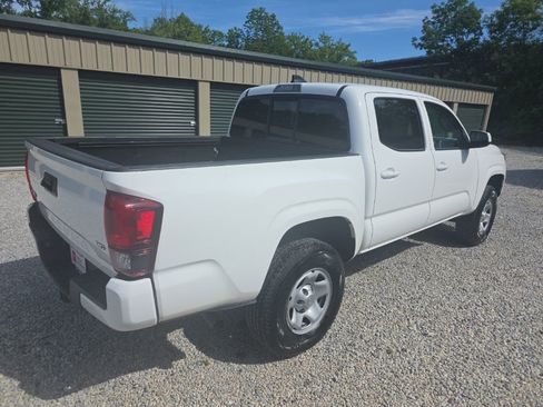 Certified 2023 Toyota Tacoma SR AWD/4WD image 6