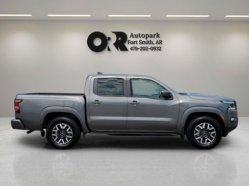 Used 2024 Nissan Frontier SL w/ Technology Package RWD image 6