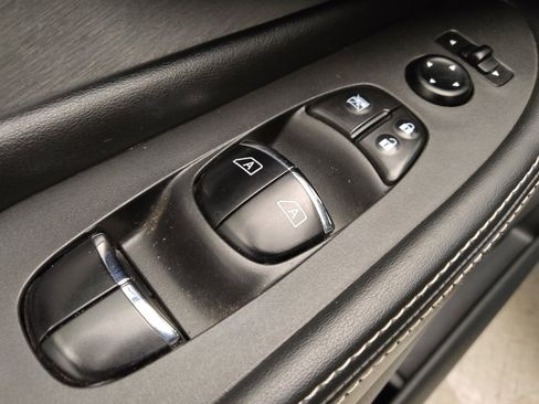 Used 2019 Nissan Murano SL image 27