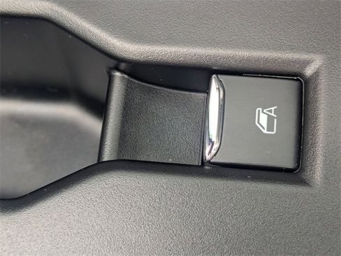 Used 2022 Ford F150 Platinum w/ Equipment Group 701A High image 34