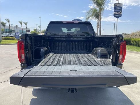 Used 2024 GMC Sierra 1500 SLT AWD/4WD image 25
