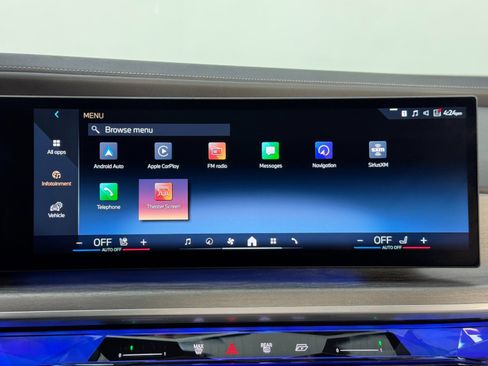 Used 2023 BMW i7 xDrive60 w/ Executive Package 2 image 29