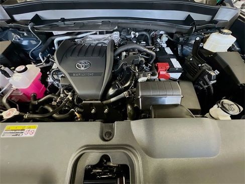 Used 2024 Toyota Grand Highlander XLE image 35