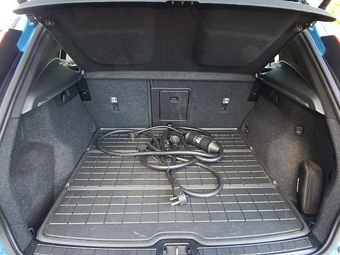 Certified 2023 Volvo XC40 Recharge Plus w/ Protection Package Premier image 19