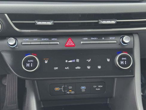 Certified 2025 Hyundai Sonata SEL image 28