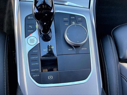 Used 2022 BMW 330i Sedan w/ M Sport Package image 33