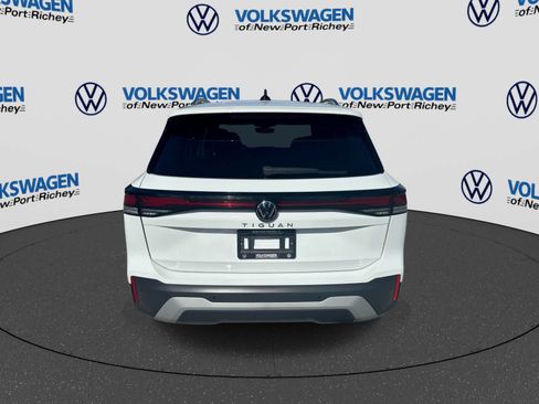 Used 2025 Volkswagen Tiguan S FWD image 13