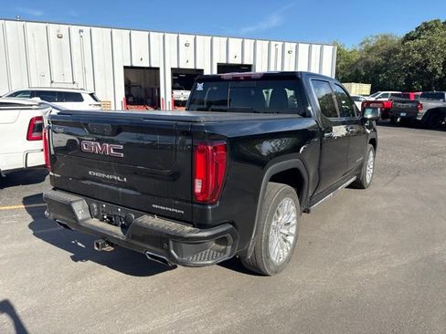 Used 2019 GMC Sierra 1500 Denali w/ Denali Ultimate Package AWD/4WD image 11