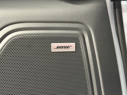 Certified 2024 Porsche Macan Turbo AWD/4WD image 30