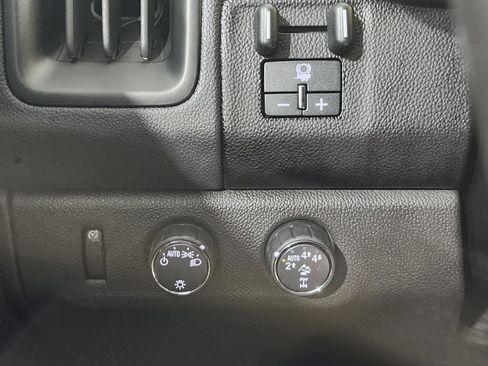 Used 2022 Chevrolet Colorado ZR2 AWD/4WD image 12