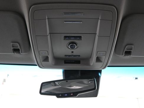 Used 2019 GMC Yukon XL SLT image 28