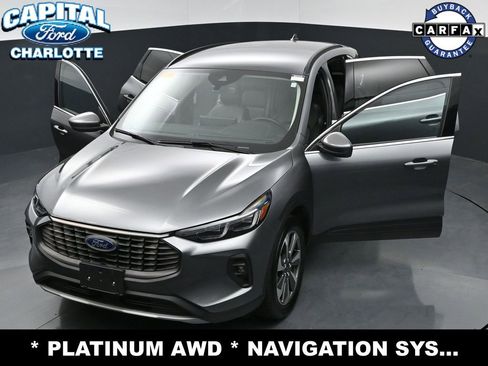 Used 2025 Ford Escape Platinum AWD/4WD image 36