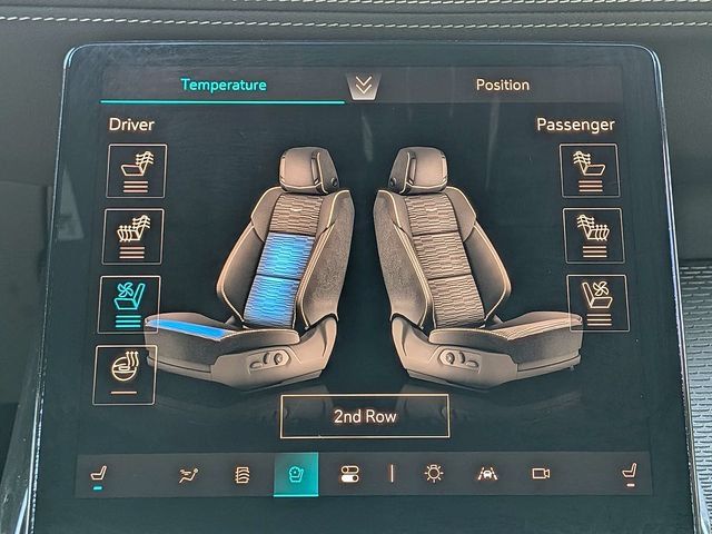 Certified 2025 Cadillac Escalade Premium Luxury AWD/4WD image 25