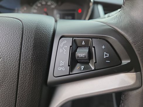 Used 2022 Chevrolet Trax LT w/ LT Convenience Package image 30