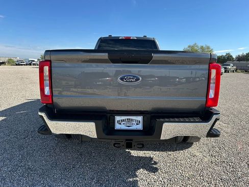 Used 2024 Ford F350 XLT image 9