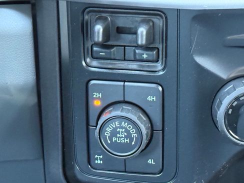 New 2026 Ford F350 XLT w/ FX4 Off-Road Package image 23