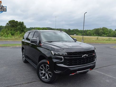 Used 2024 Chevrolet Tahoe Z71 w/ Luxury Package AWD/4WD image 1
