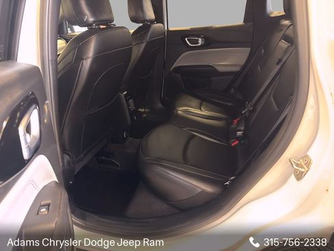 Used 2025 Jeep Compass Limited AWD/4WD image 10