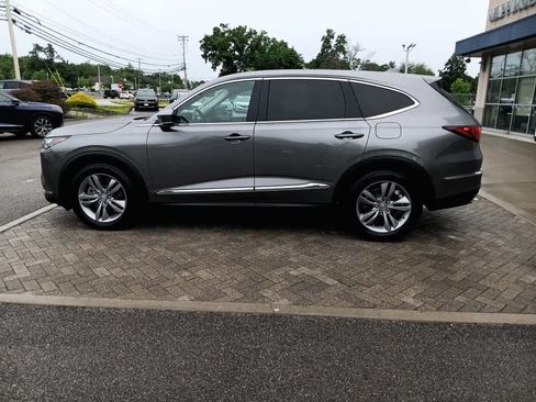 Used 2023 Acura MDX SH-AWD image 3