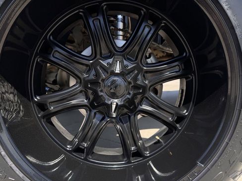 Used 2022 Ford F250 Lariat w/ Lariat Value Package image 9