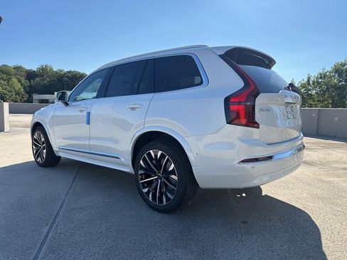New 2026 Volvo XC90 B6 Plus w/ Protection Package Premier image 5