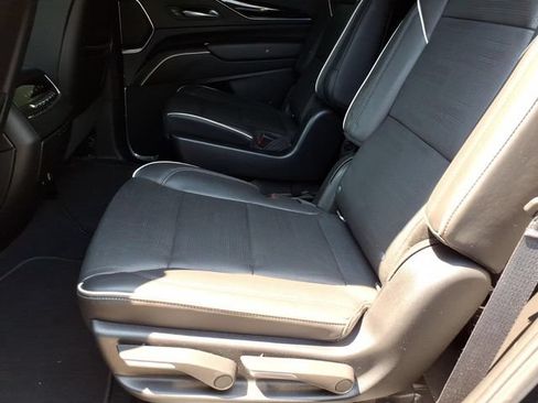 Used 2021 Cadillac Escalade Sport AWD/4WD image 10