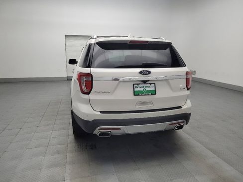Used 2017 Ford Explorer Platinum image 6