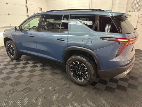 Used 2025 Chevrolet Traverse Z71 w/ Enhanced Driving Package AWD/4WD image 7