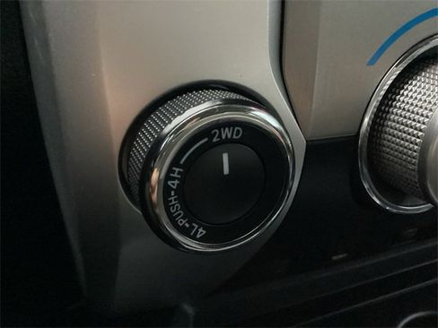 Used 2019 Toyota Tundra Limited image 31