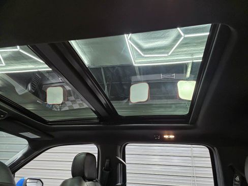 Used 2019 Ford F150 Raptor w/ Equipment Group 802A Luxury AWD/4WD image 22