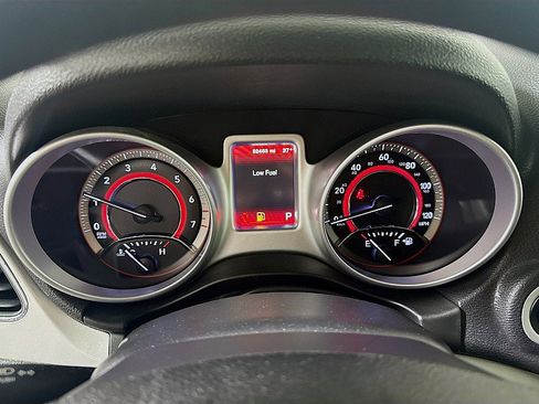 Used 2018 Dodge Journey SE image 13
