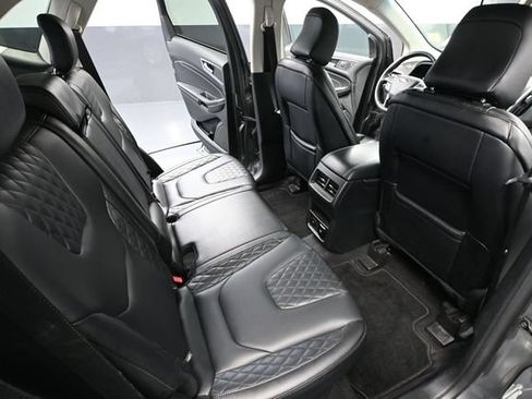 Used 2024 Ford Edge Titanium AWD/4WD image 41