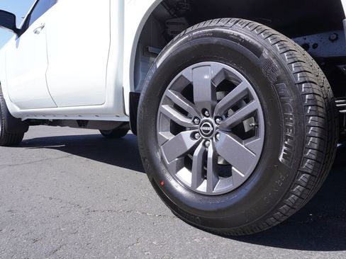 New 2026 Nissan Frontier SV AWD/4WD image 6