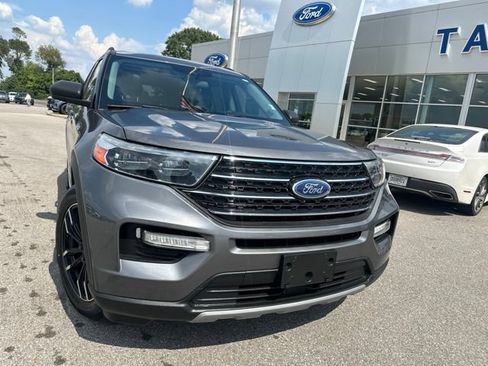 Used 2021 Ford Explorer XLT w/ Equipment Group 202A RWD image 5