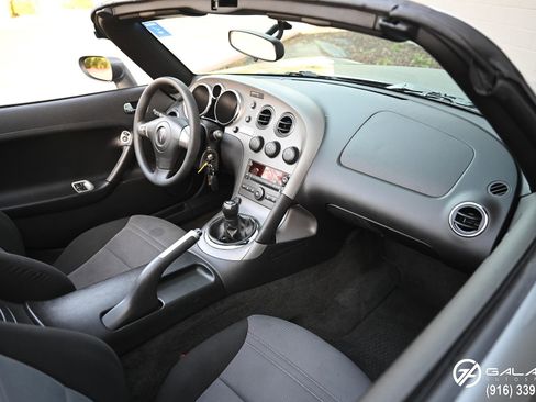 Used 2006 Pontiac Solstice Convertible w/ Power Package image 21