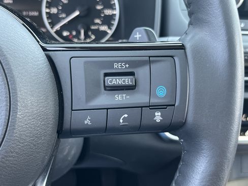 Used 2023 Nissan Rogue SV w/ SV Premium B Package AWD/4WD image 26