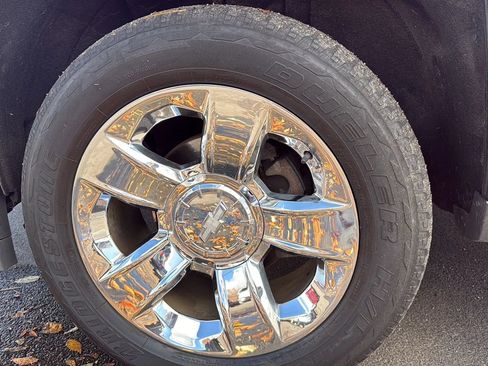 Used 2018 Chevrolet Silverado 1500 LTZ Z71 w/ LTZ Plus Package image 11